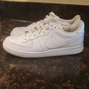 Womens white Nike shoes